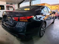 نيسان ألتيما